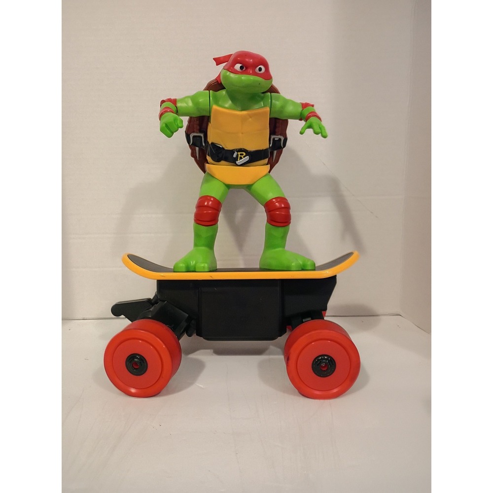 TMNT Raphael Cowabunga Skate RC Actionโ Figure Skateboard Toy Red 11 inch